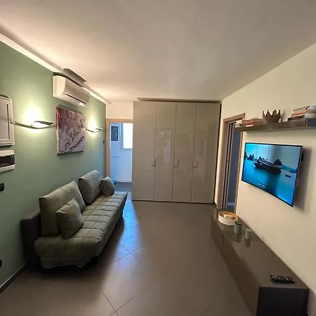 Attico Stazione - Montello 16 Барі