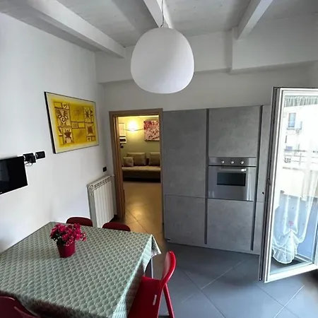 Attico Stazione - Montello 16 Μπάρι